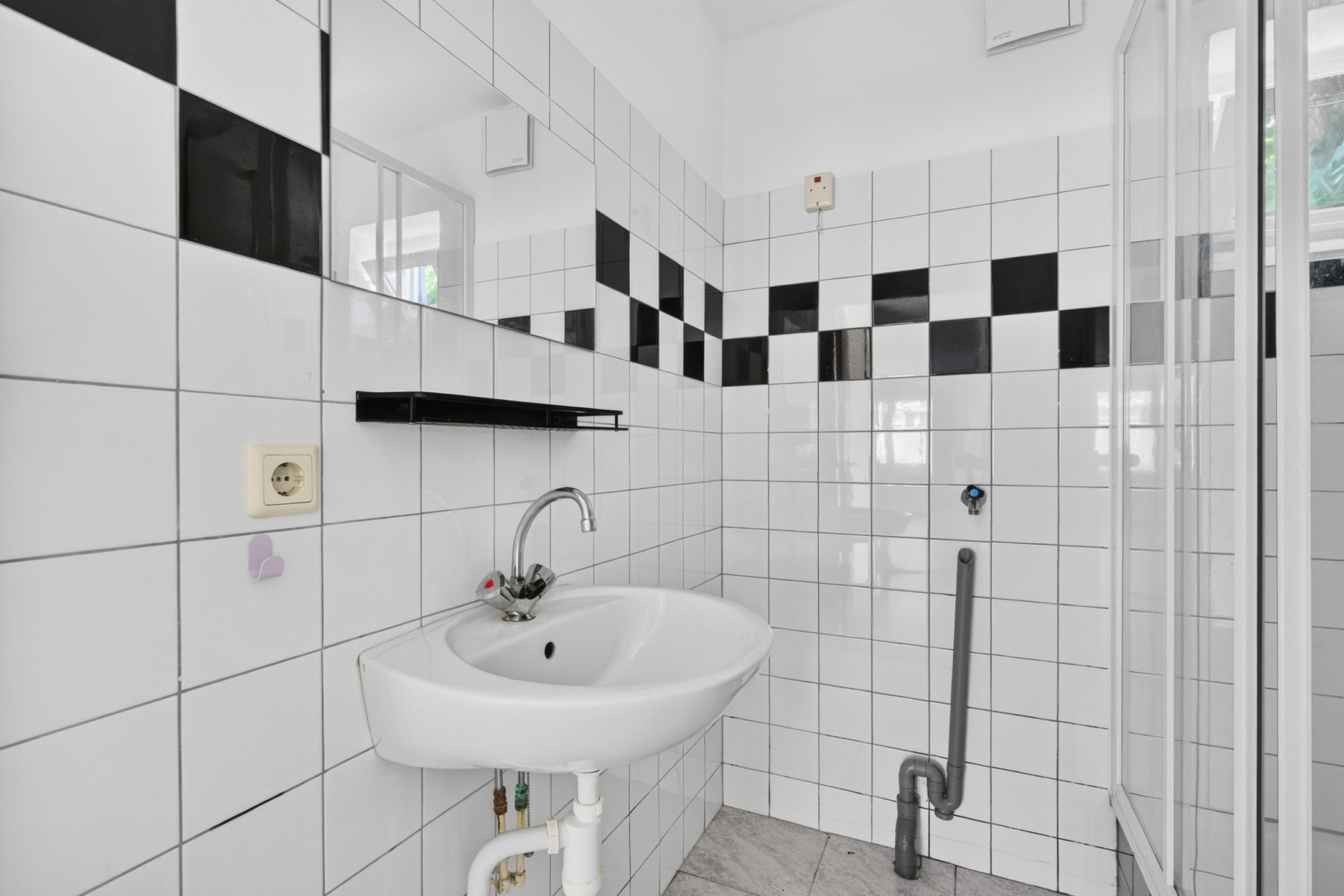 Photo 21 of Distelstraat 32