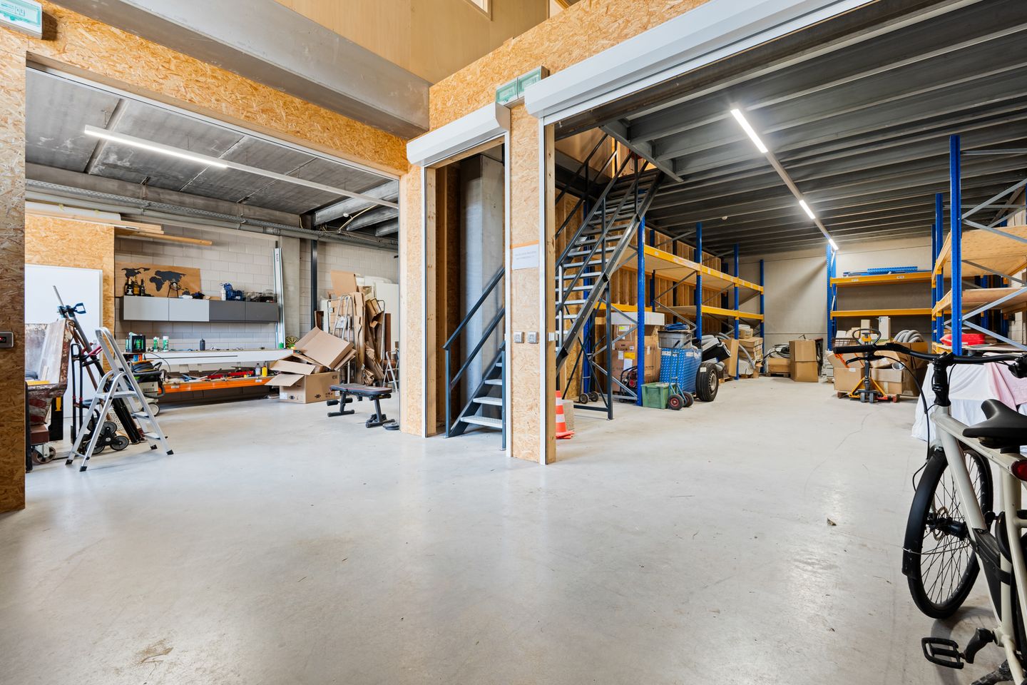 Bekijk foto 3 van Newtonstraat 12
