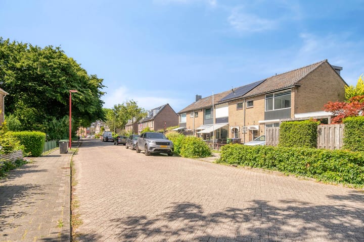 Foto 3 van Vredebestlaan 18