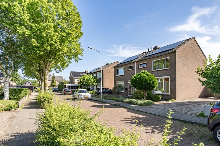 Photo 4 of Seringenstraat 7