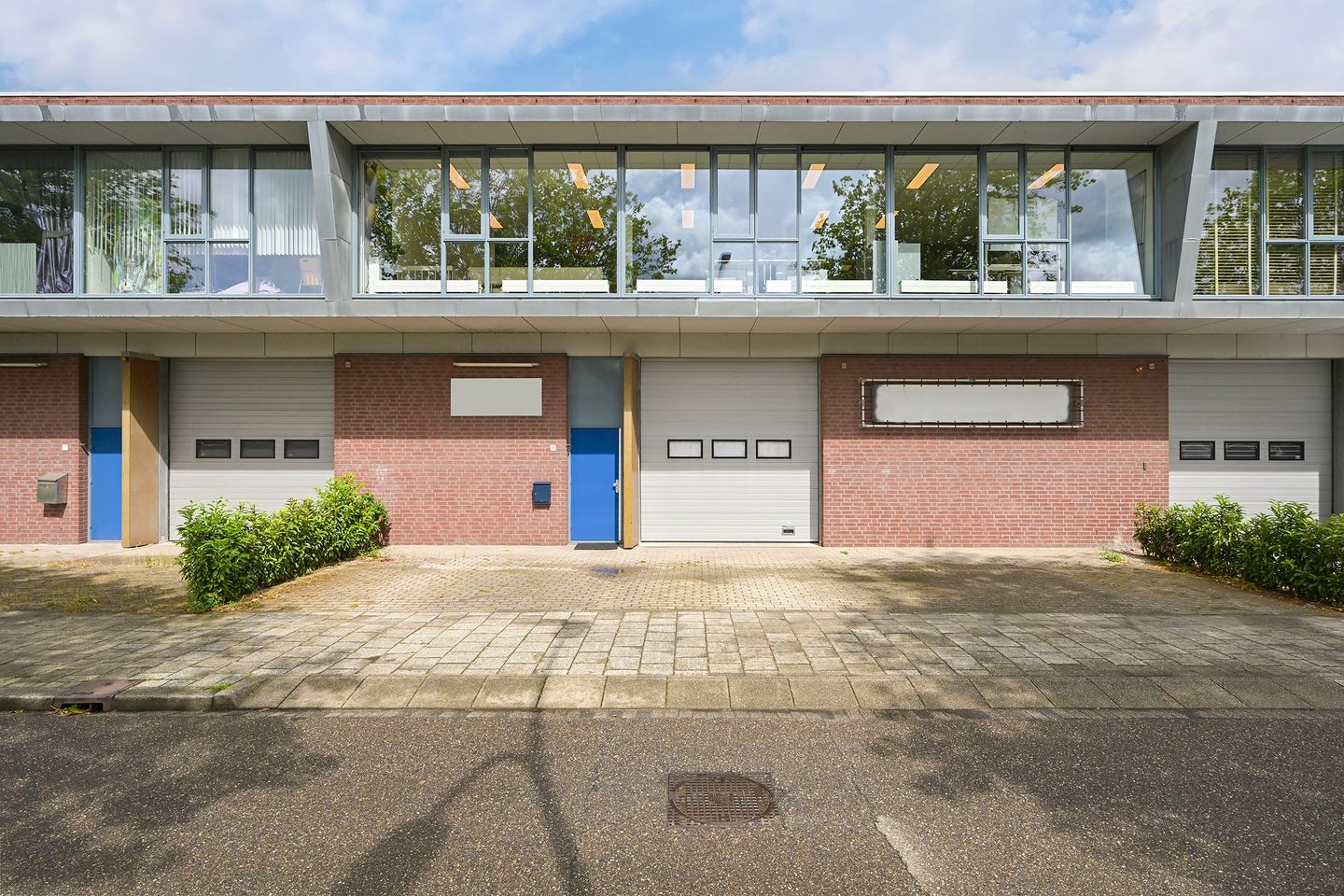 View photo 1 of Laan van Ambacht 9