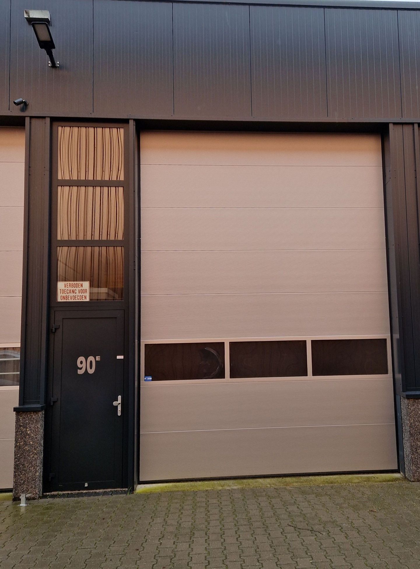 View photo 3 of Industrieweg 90-E