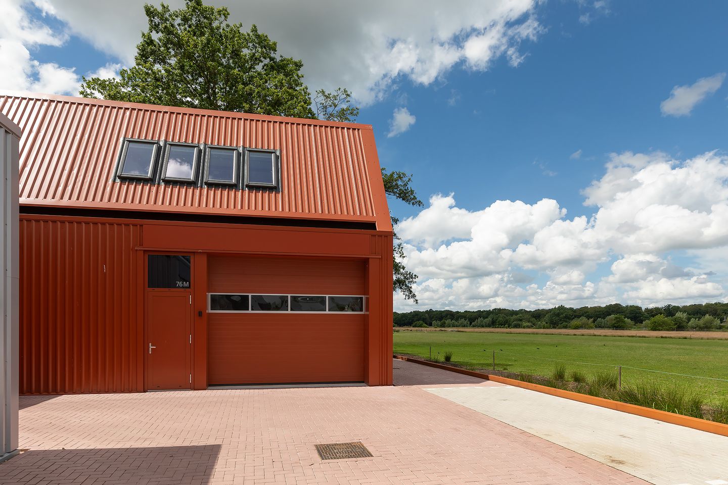 Bekijk foto 2 van Nieuw-Loosdrechtsedijk 76-M