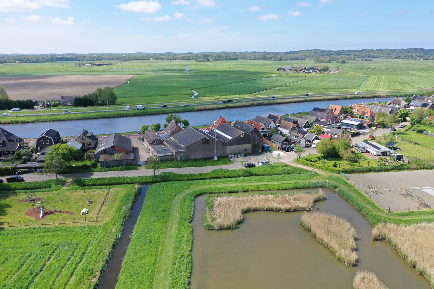 Bekijk foto 4 van Kanaaldijk 39