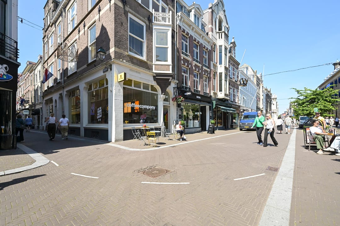 Photo 41 of Noordeinde 64-A2