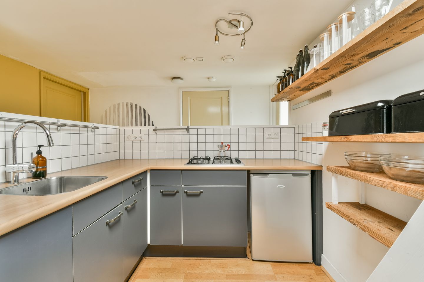 Foto 10 van Oudezijds Voorburgwal 32-F