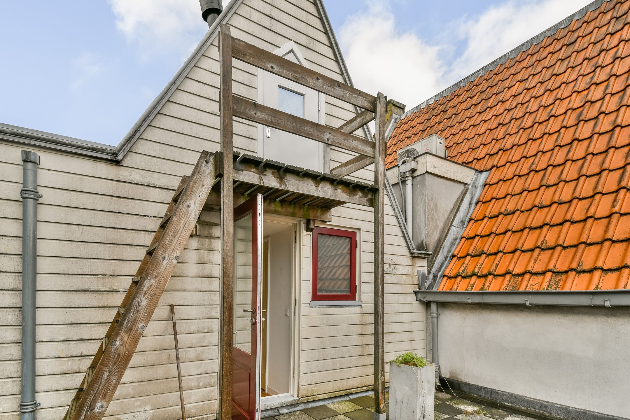Foto 12 van Oudezijds Voorburgwal 32-F