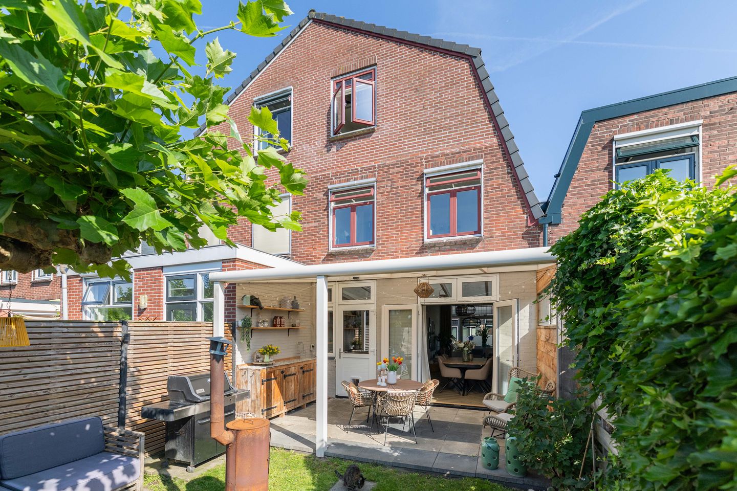 Photo 20 of Bloemstraat 23