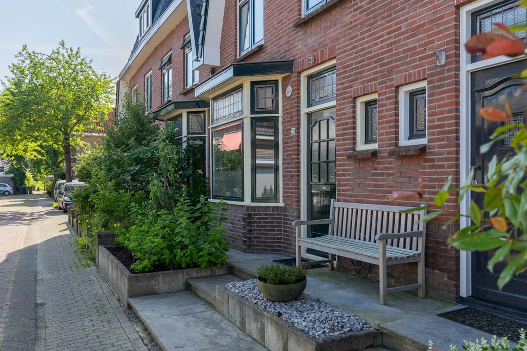 Photo 2 of Bloemstraat 23