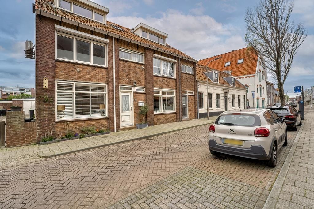 Photo 33 of Zuidstraat 105