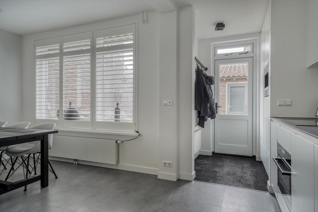 Photo 11 of Zuidstraat 105