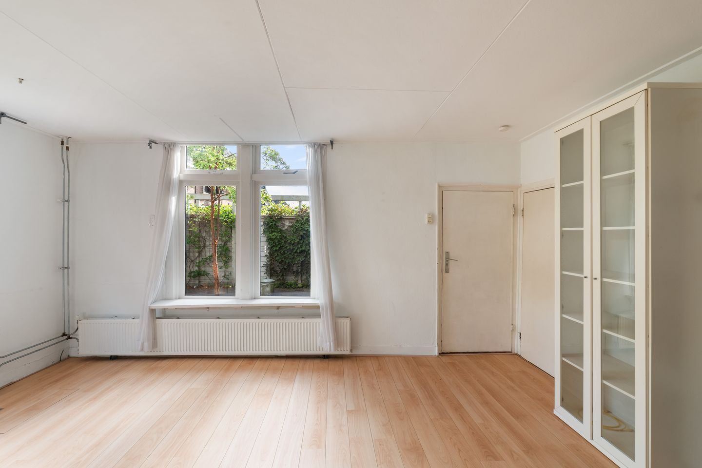 Photo 14 of Prins Hendrikstraat 126