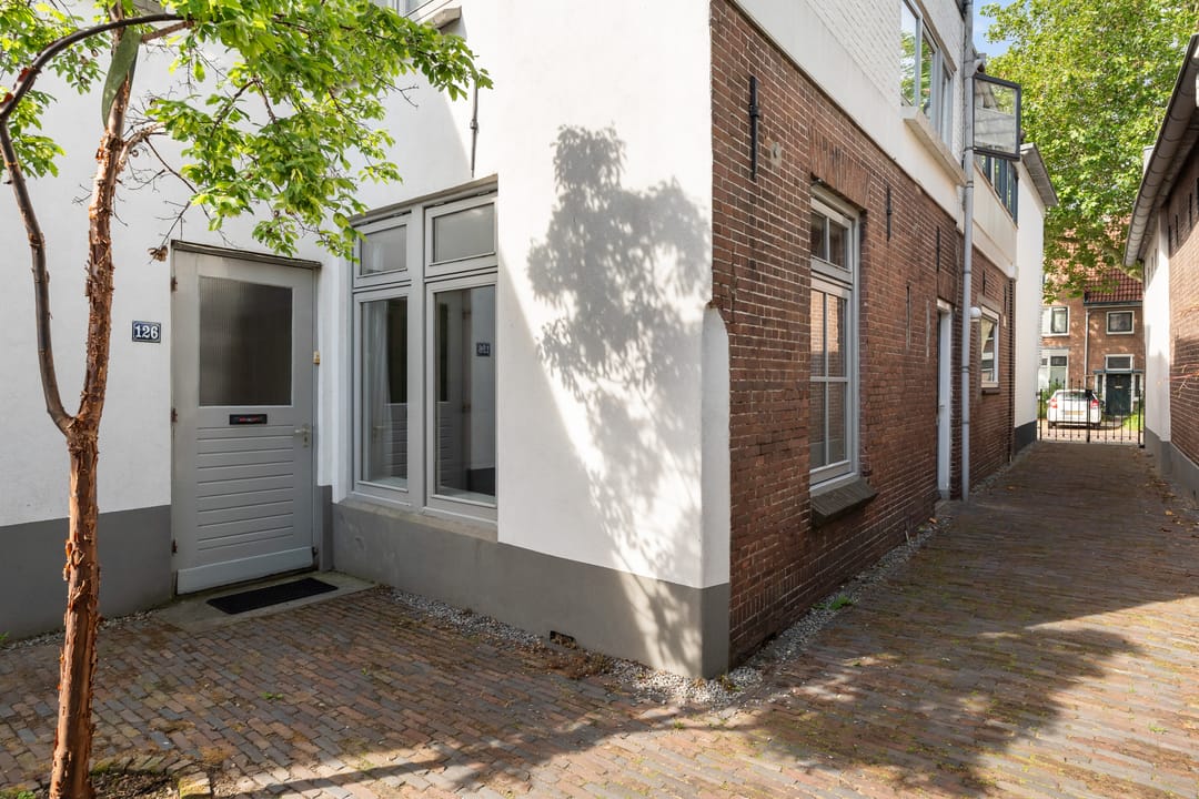Photo 7 of Prins Hendrikstraat 126