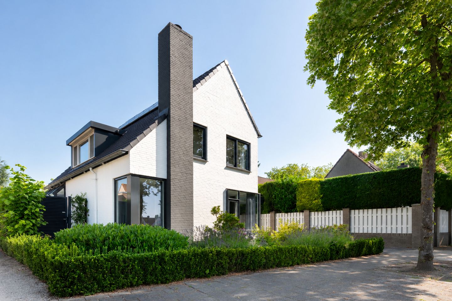 Photo 1 of Kard. de Jongstraat 2