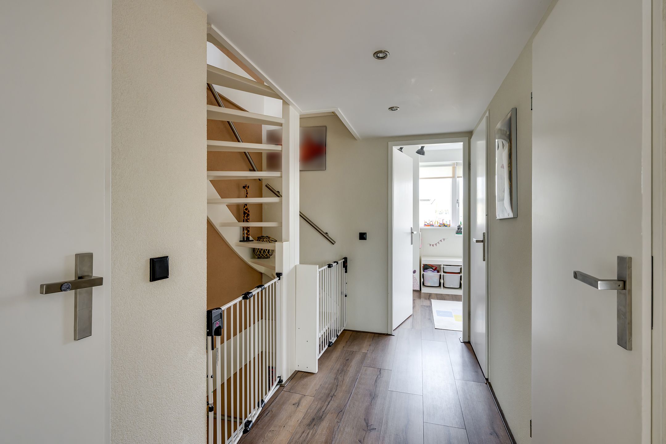 Photo 21 of Iroko 296