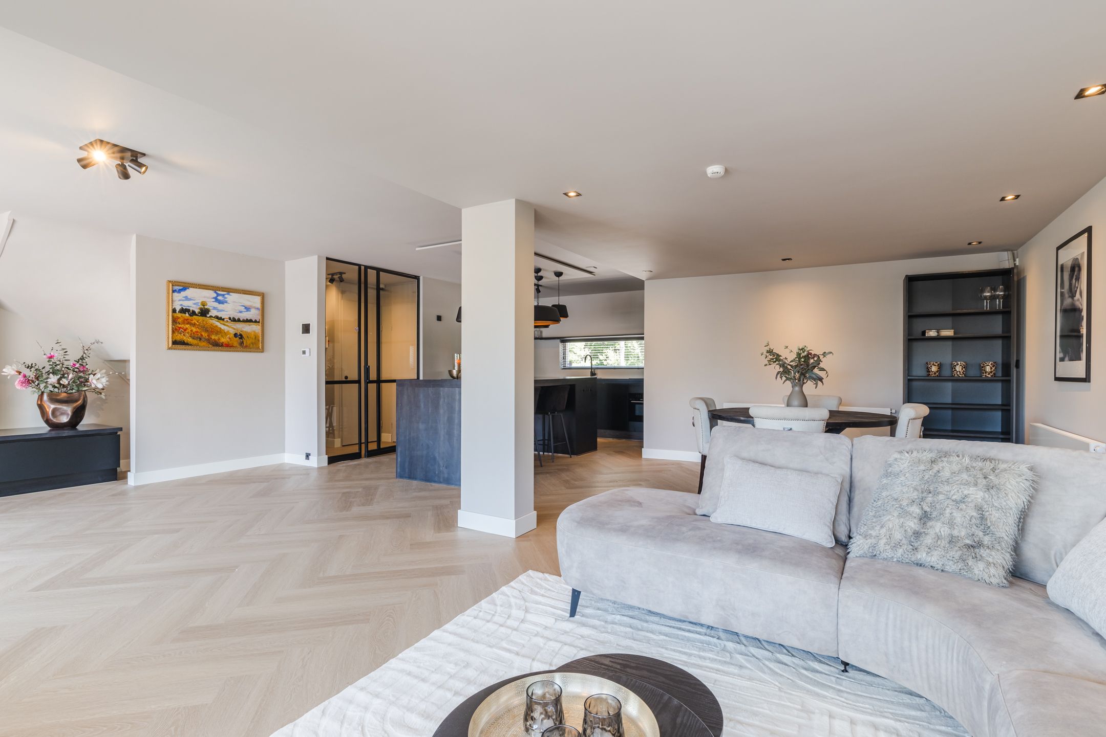 3-bedroom freehold villa in Vinkeveen — photo 3 of 5