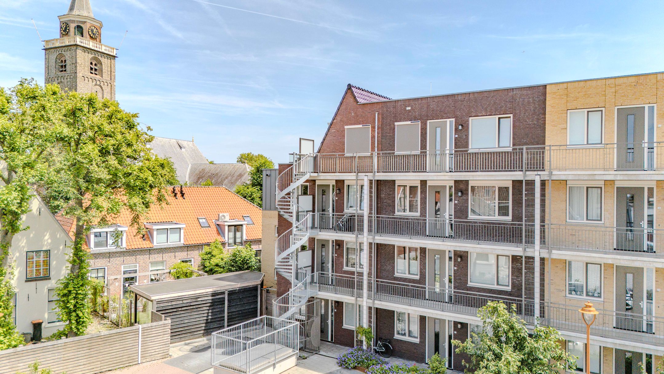 Photo 42 of E.E. van der Laanstraat 28