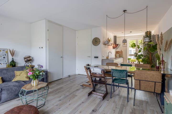 Tussenwoning te koop: Vondelstraat 13, Veghel