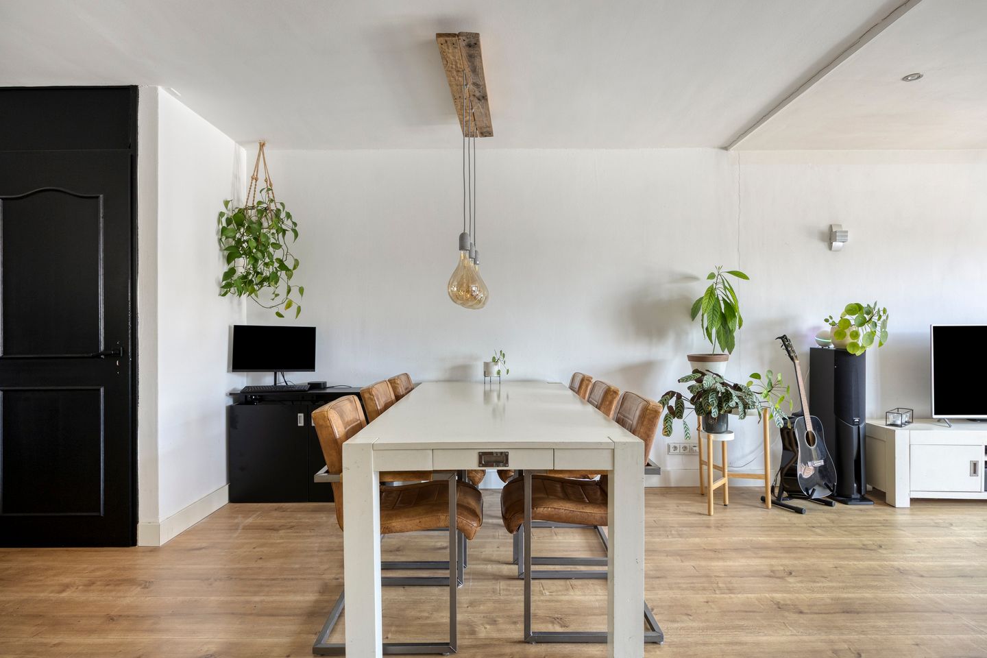 Photo 5 of Midslandstraat 53