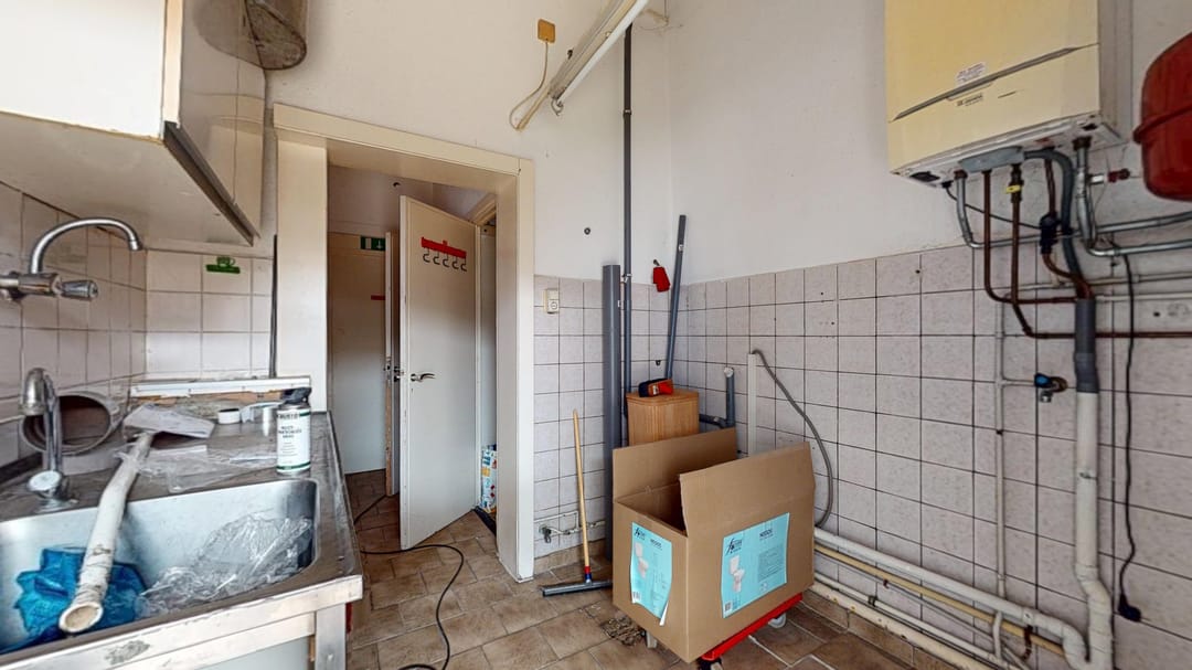Photo 16 of Heiveldstraat 73