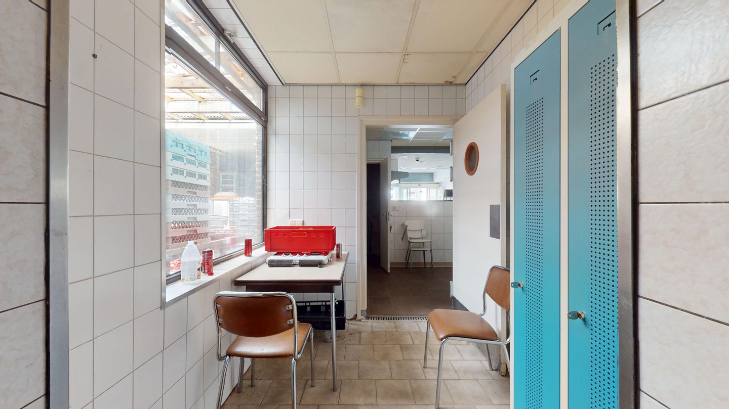 Photo 14 of Heiveldstraat 73