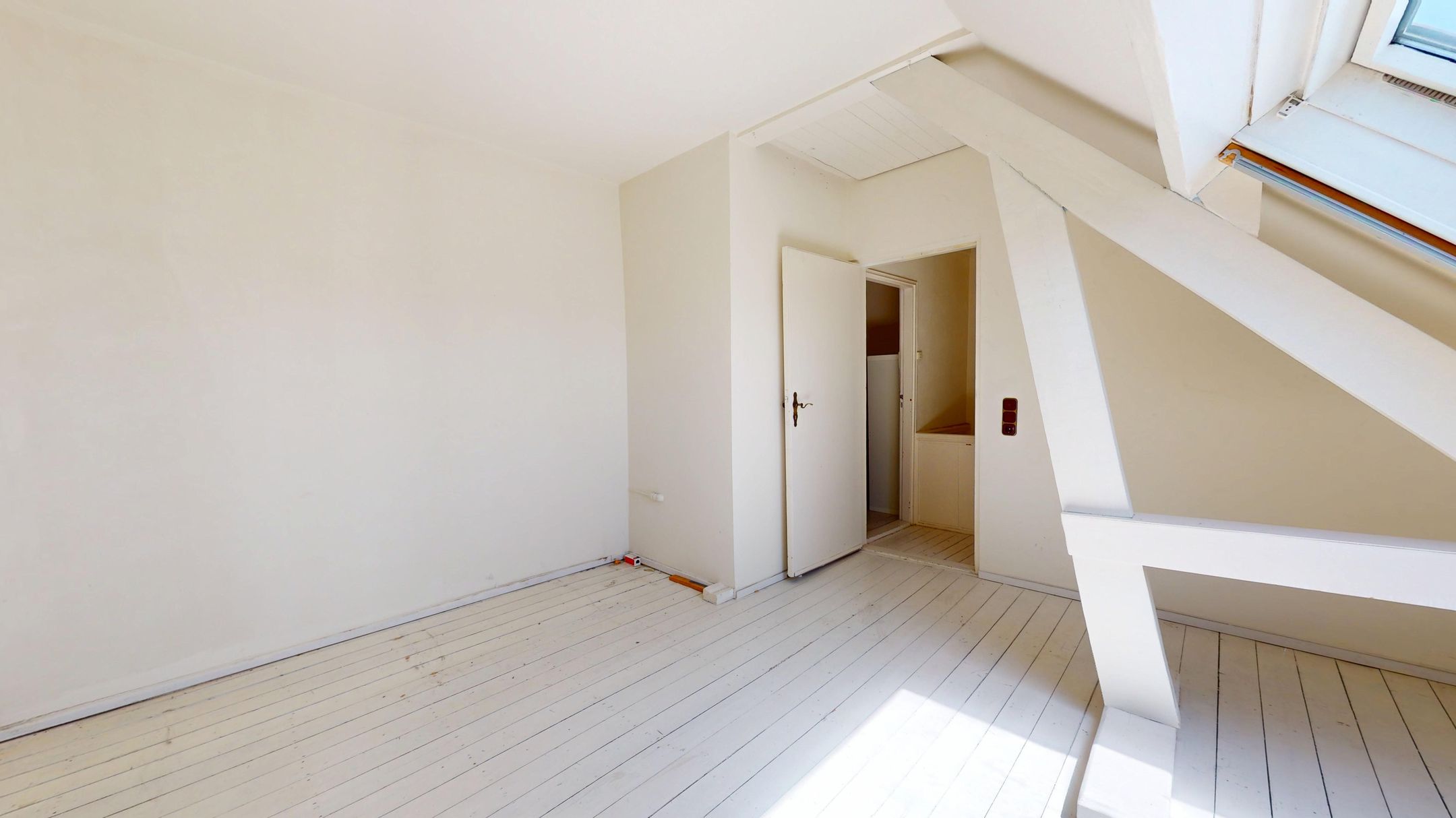 Photo 33 of Heiveldstraat 73