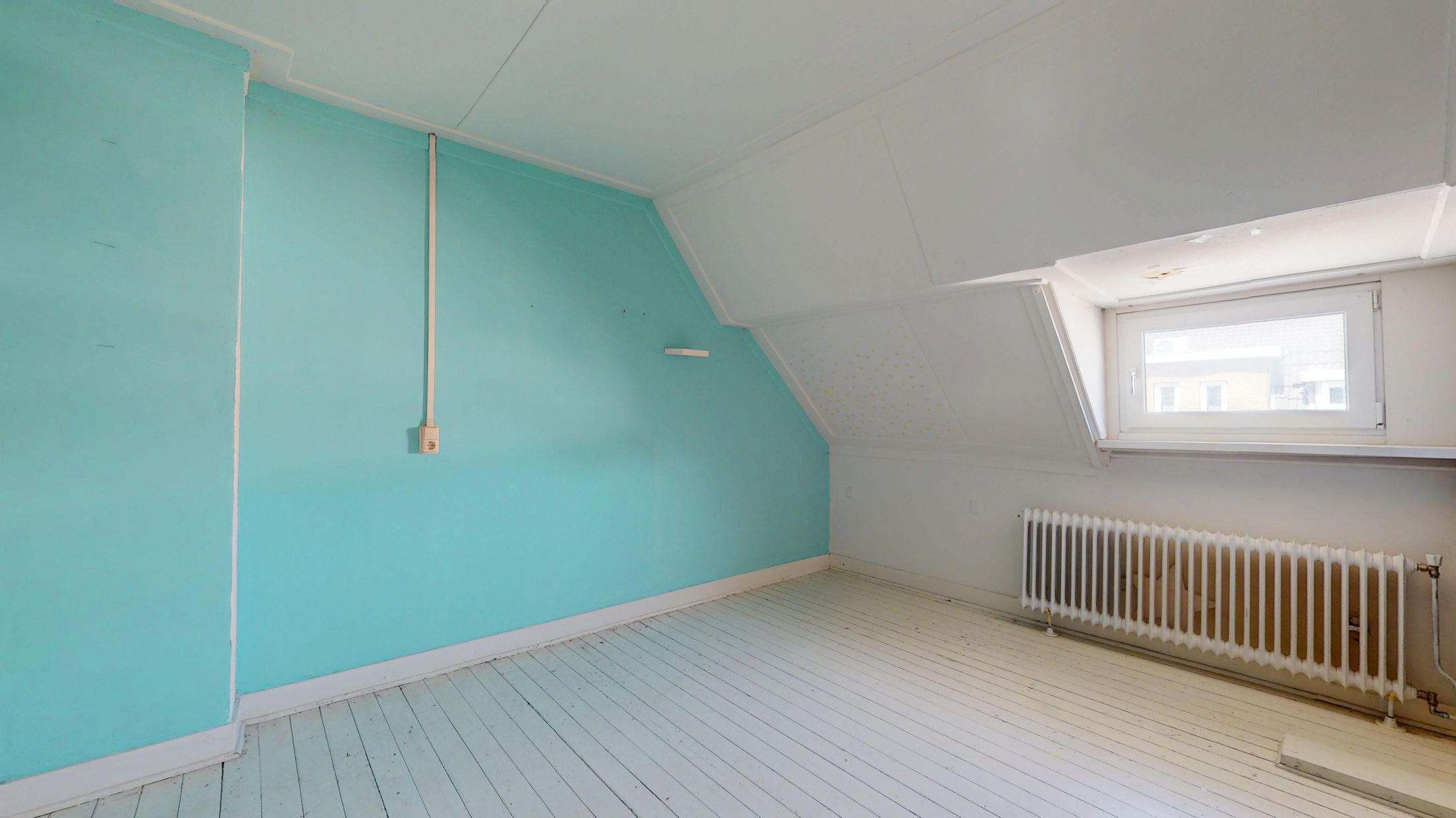 Photo 36 of Heiveldstraat 73