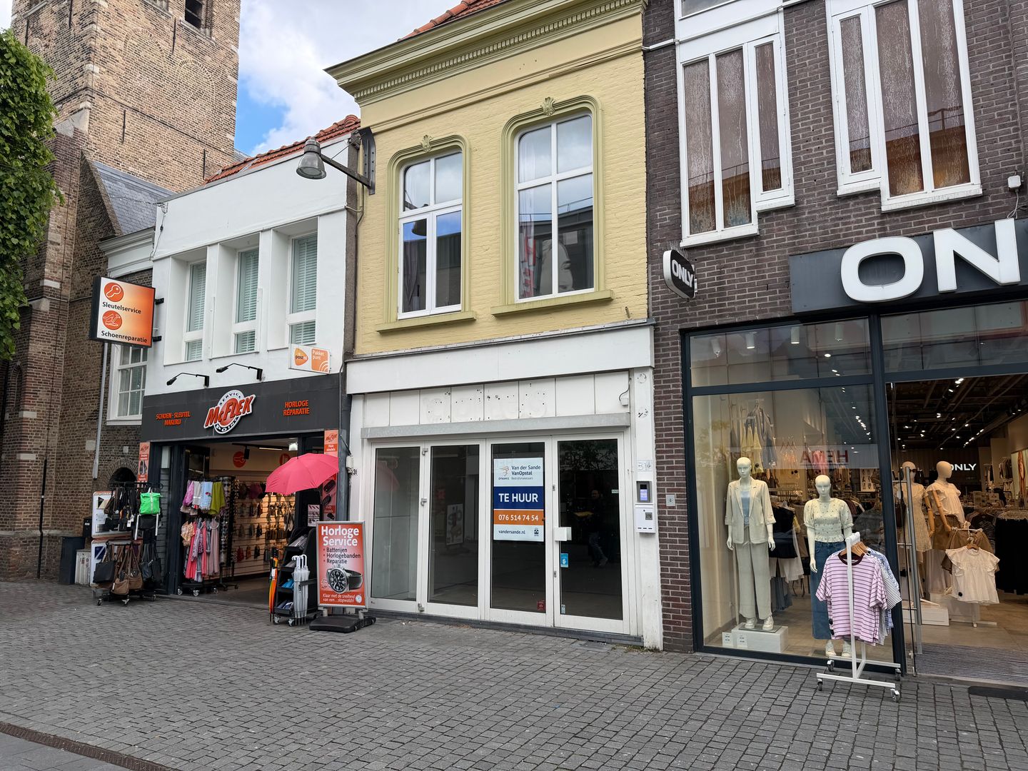 View photo 2 of Ginnekenstraat 31