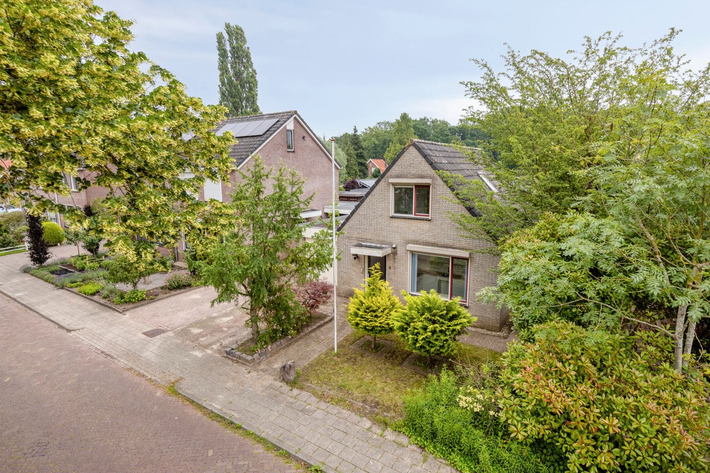 Foto 1 van Lindelaan 8