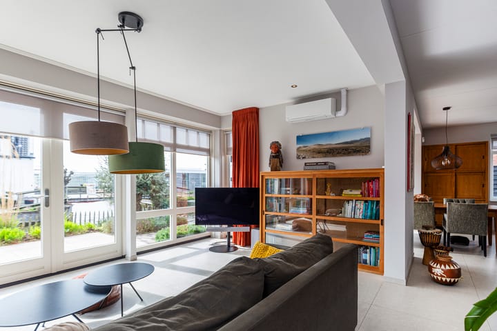 Vrijstaande woning te koop: Sint Bartholomeusstraat 18, Poeldijk