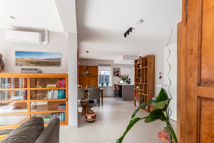 Vrijstaande woning te koop: Sint Bartholomeusstraat 18, Poeldijk
