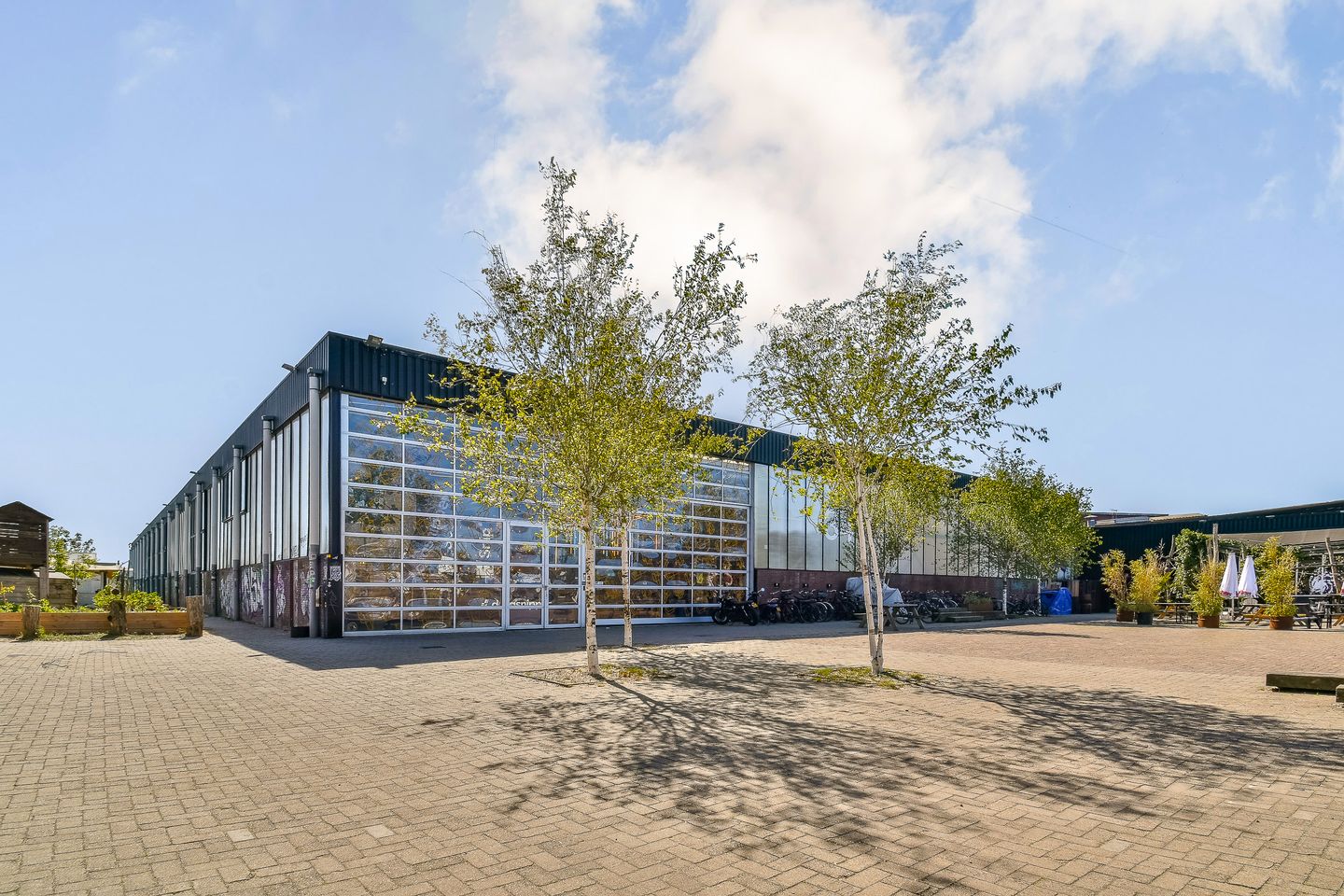 Bekijk foto 2 van Aambeeldstraat 34