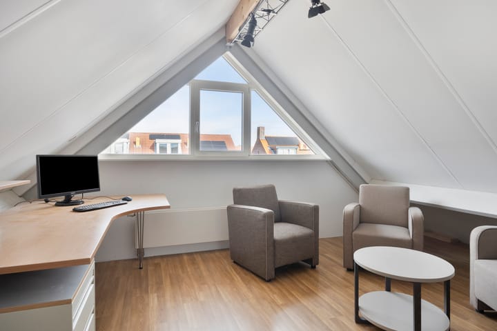 Twee-onder-één-kap te koop: zadelmaker 14, Oldenzaal
