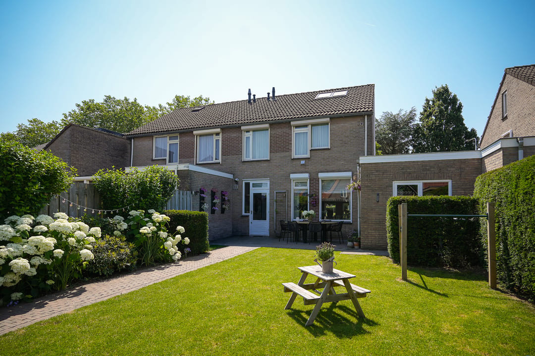 Photo 32 of Paterstraat 98