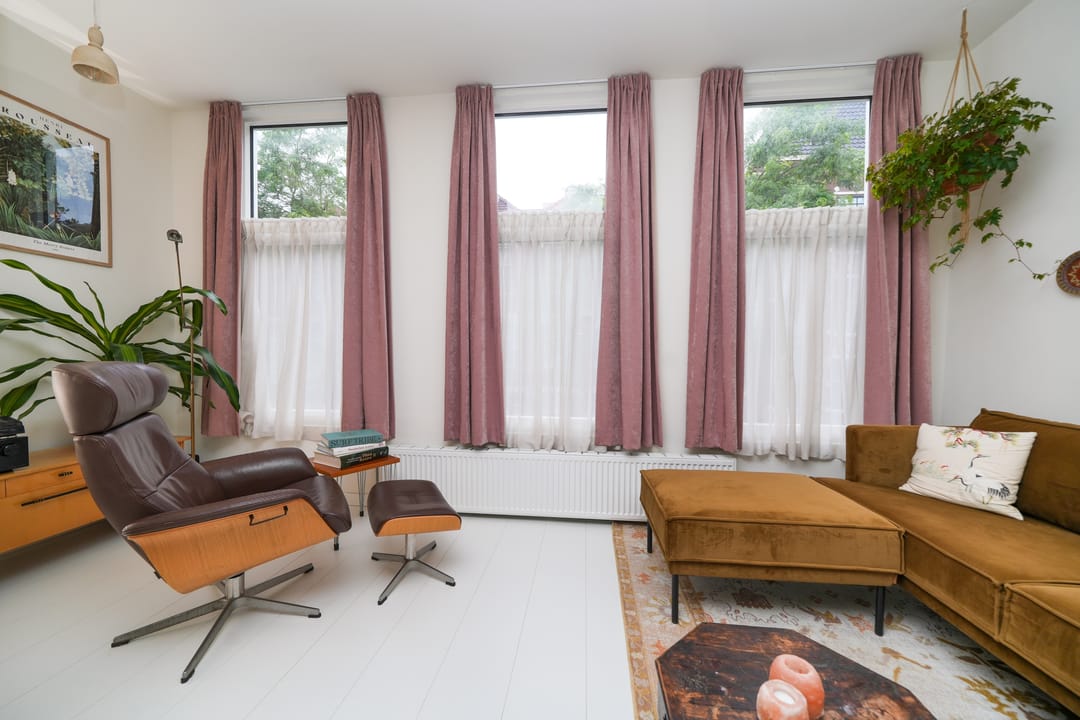 Photo 8 of Watergeusstraat 4-B01