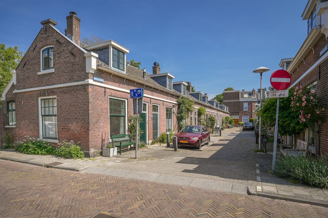 Photo 28 of Moesstraat 8
