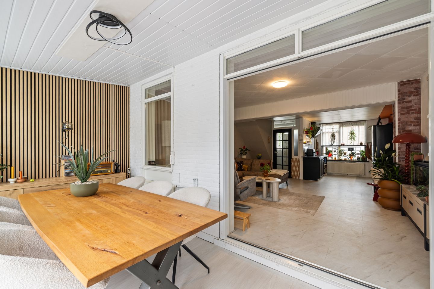 Photo 19 of Sam van Houtenstraat 293