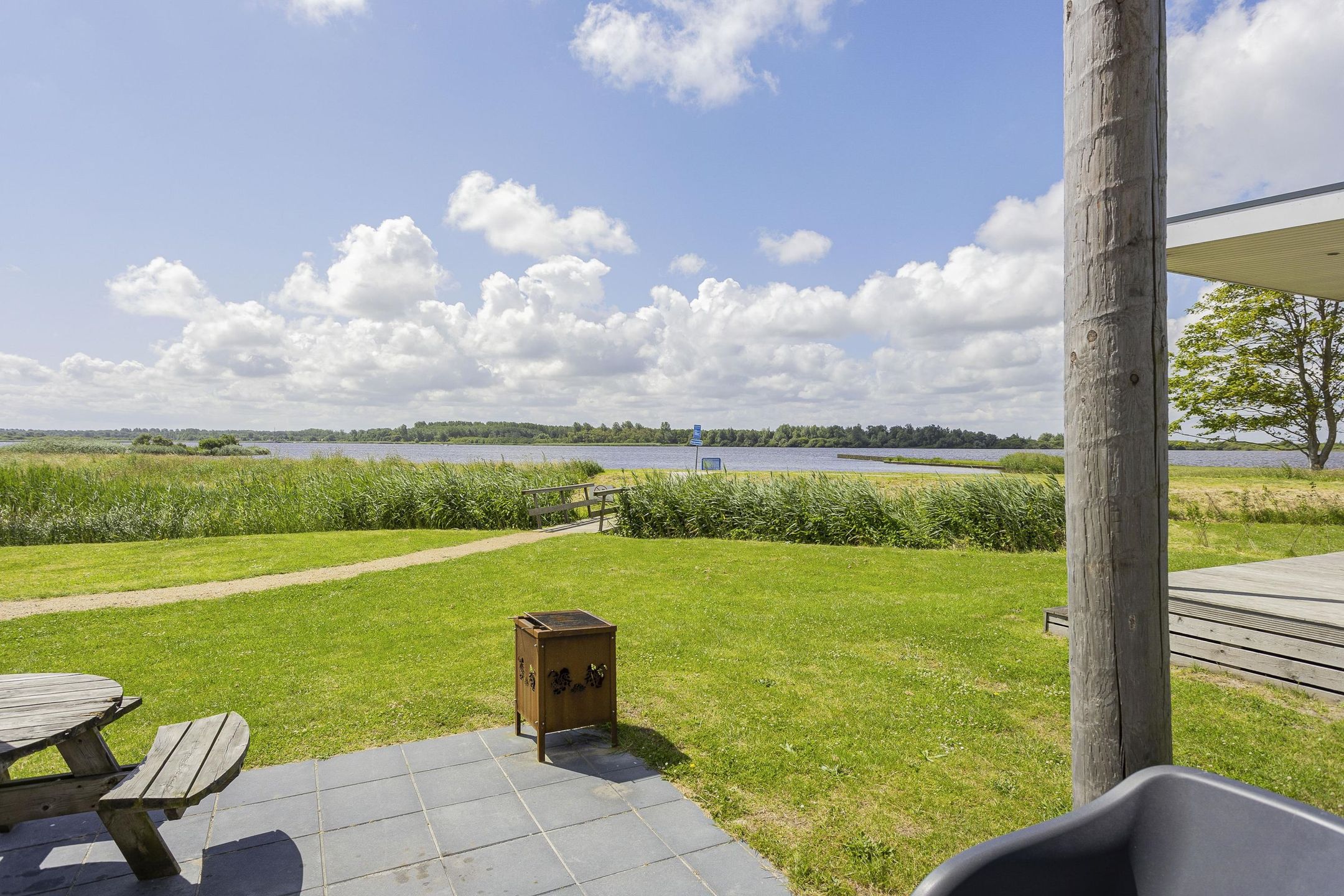 3-bedroom freehold villa in Lauwersoog — photo 1 of 5