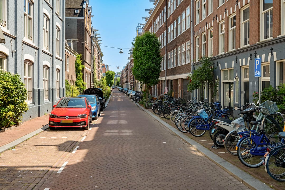 Photo 22 of Fokke Simonszstraat 37-3
