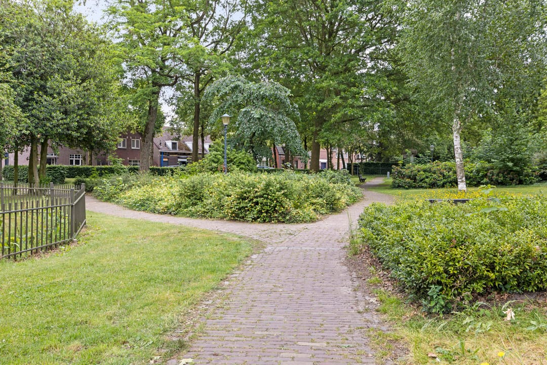 Foto 41 van de Lend 25
