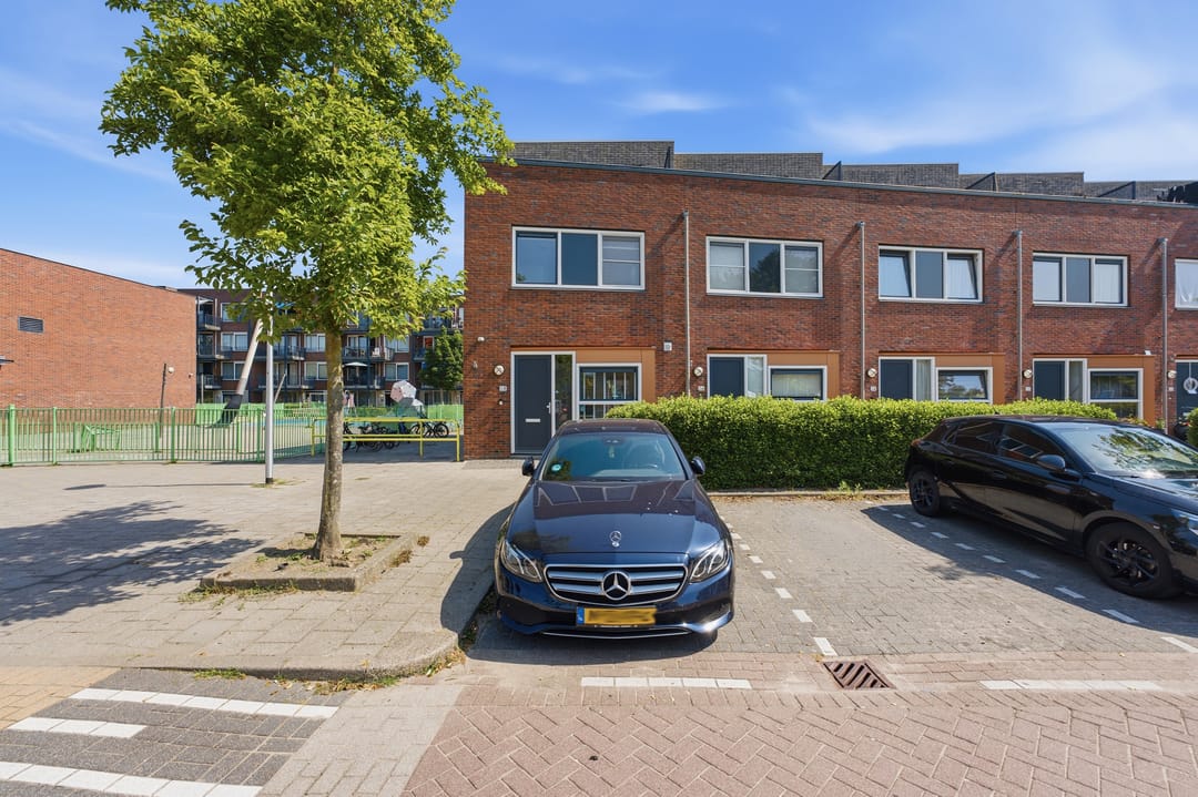 Photo 37 of Maasstraat 28