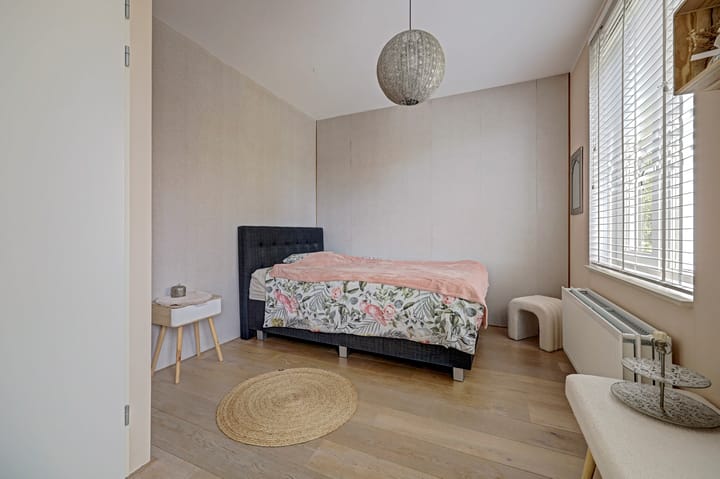 Hoekwoning te koop: Marlijnstraat 1, Hoogvliet Rotterdam
