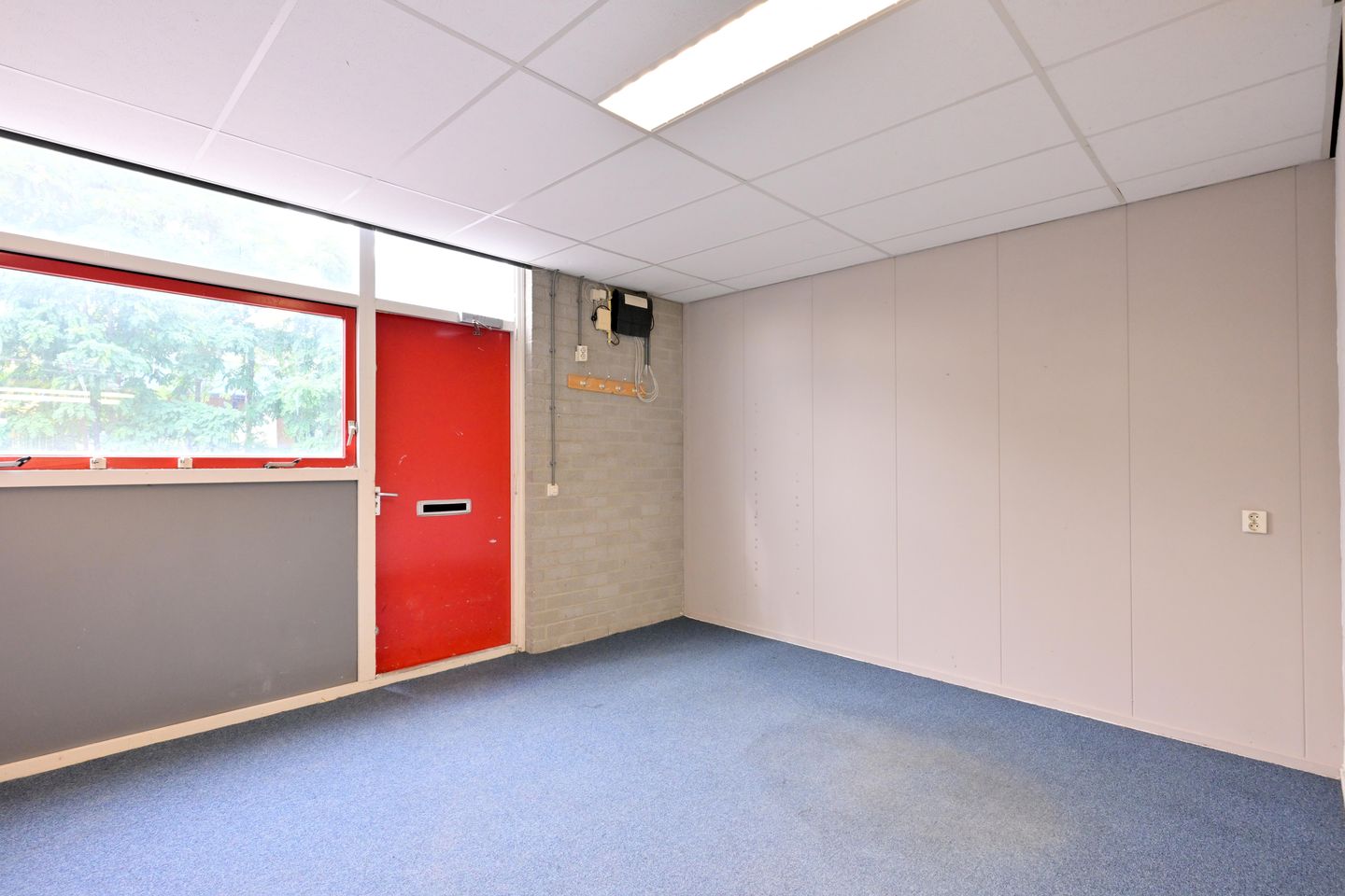 View photo 3 of Solingenstraat 19