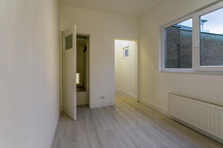 Tussenwoning te koop: Kremerstraat 21, Bergen Op Zoom