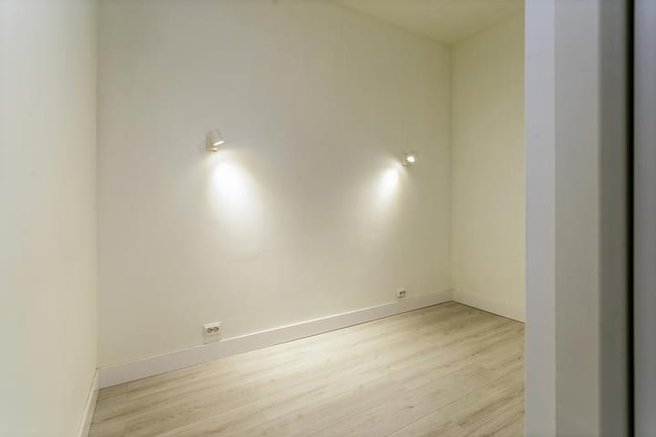 Tussenwoning te koop: Kremerstraat 21, Bergen Op Zoom