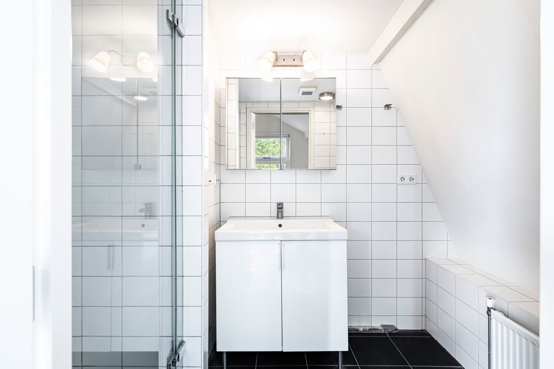 Photo 32 of Prins Hendrikstraat 130-A