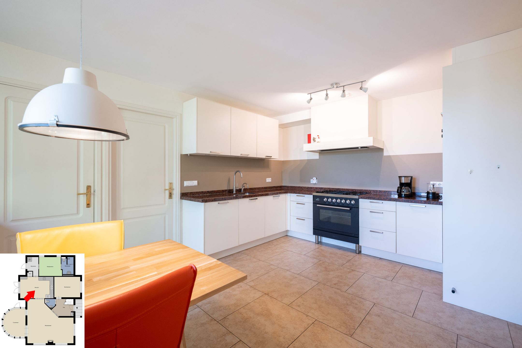 Photo 24 of Montanusstraat 8
