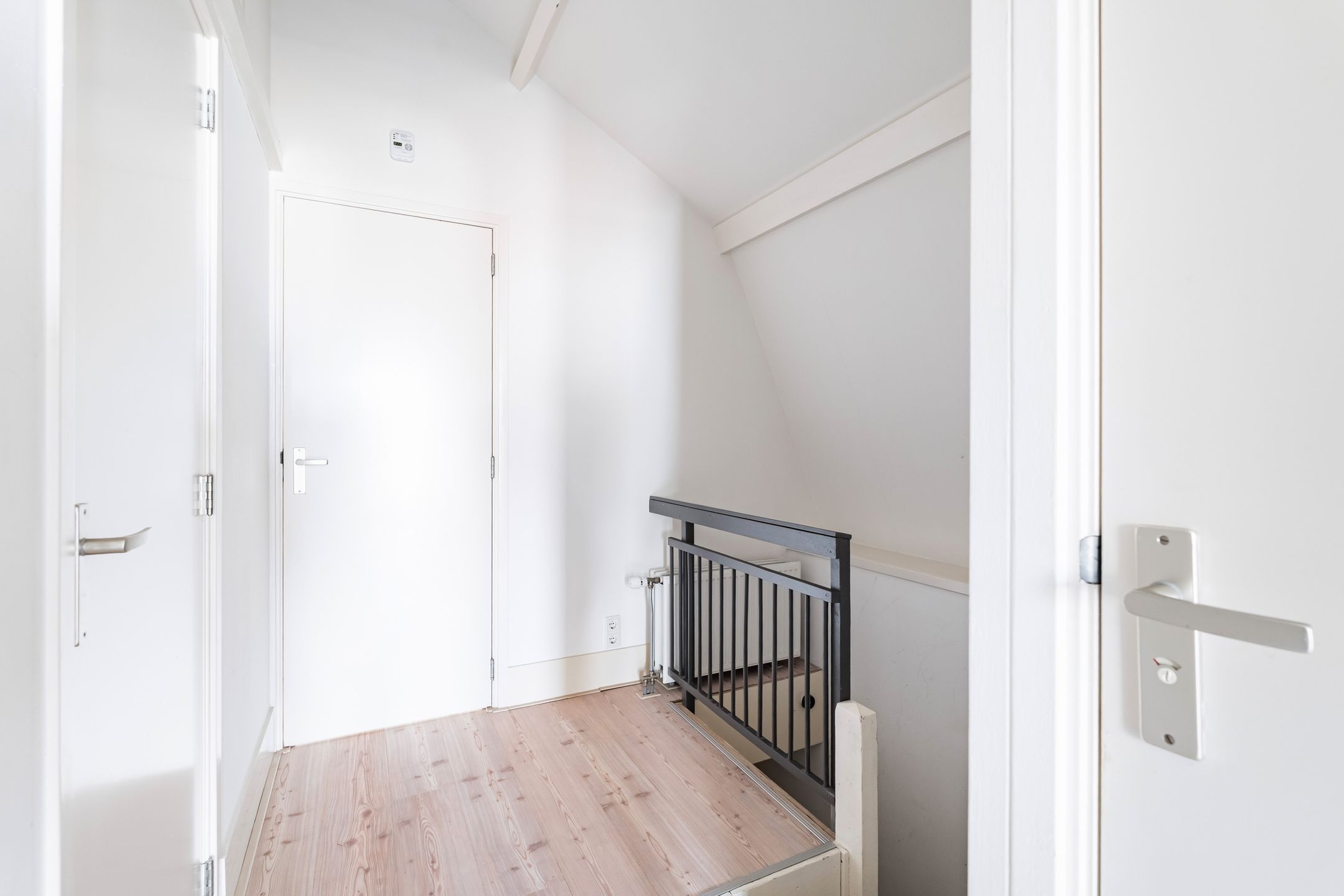 Photo 12 of Prins Hendrikstraat 130-A