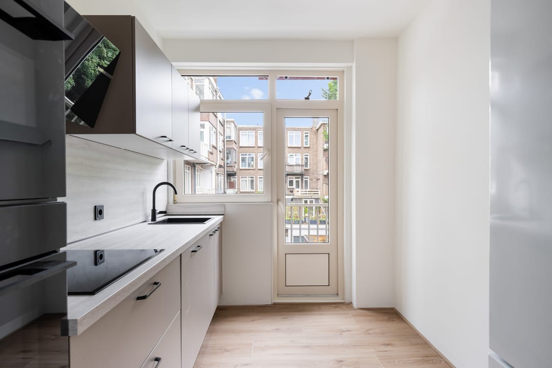 Foto 11 van Van der Meydestraat 36-A02