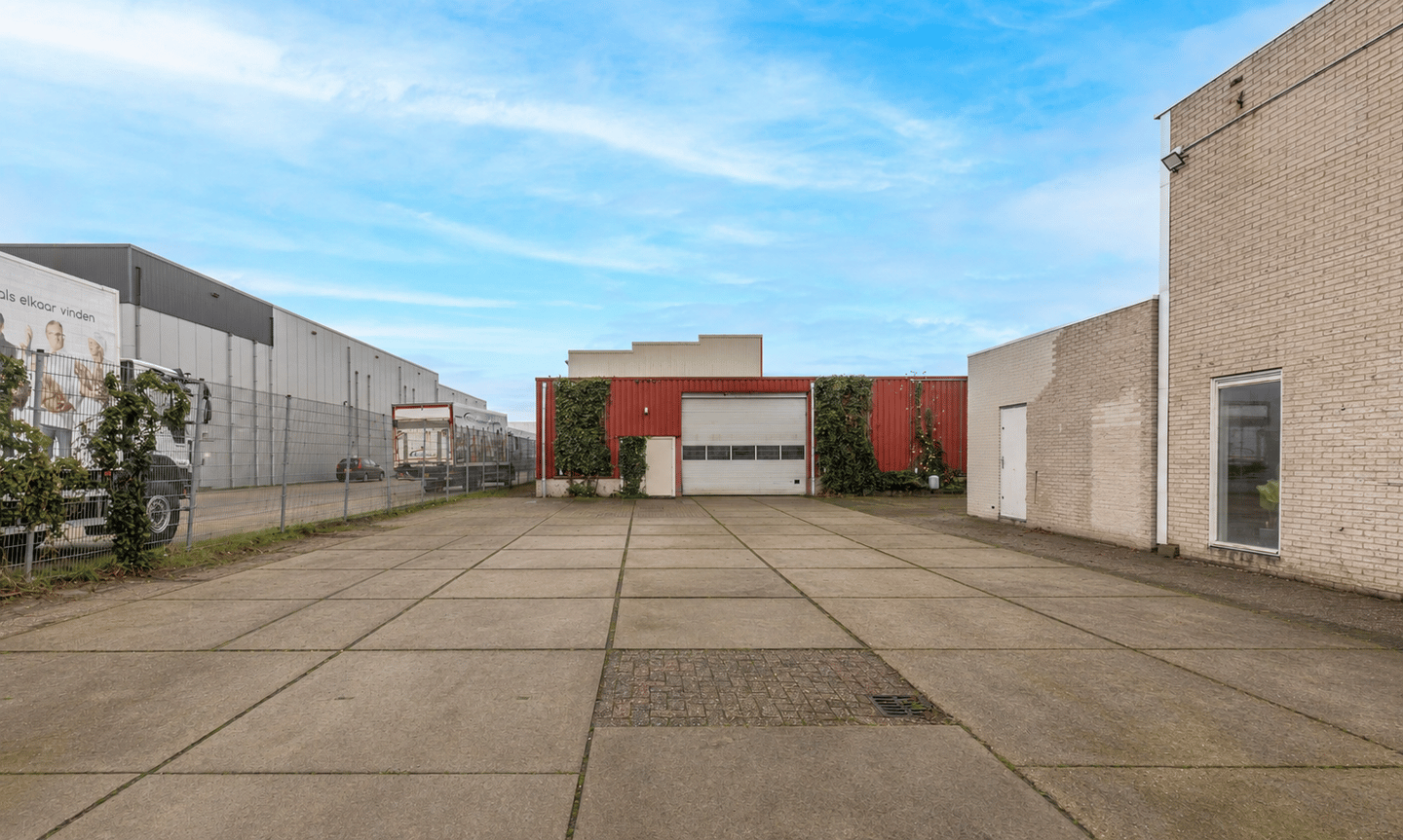 Bekijk foto 3 van Bijlmermeerstraat 5